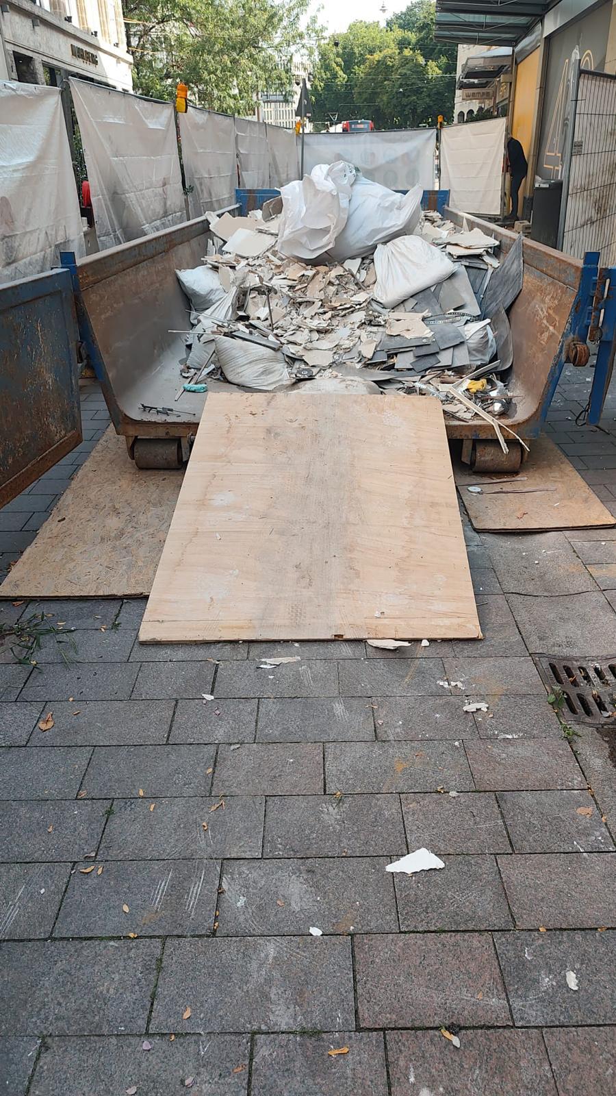 Villa am Rondell — vorbereiteter Boden im Obergeschoss