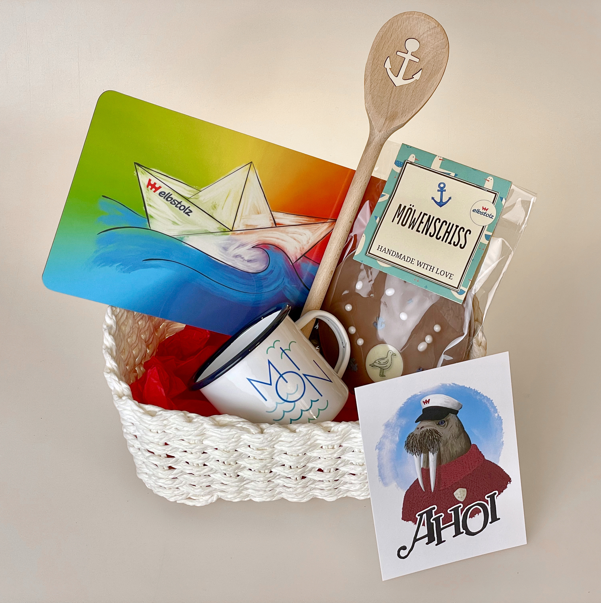 Bunter Firmengeschenke-Korb mit elbstolz-Produkten