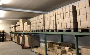 Fertigwarenlager Verschlusshülsen der Firma Max Steller & Co. in Halver