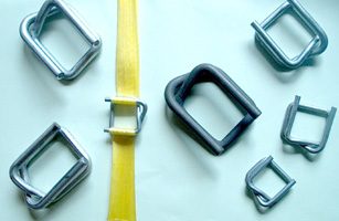 Spannschnallen der Firma Max Steller & Co.