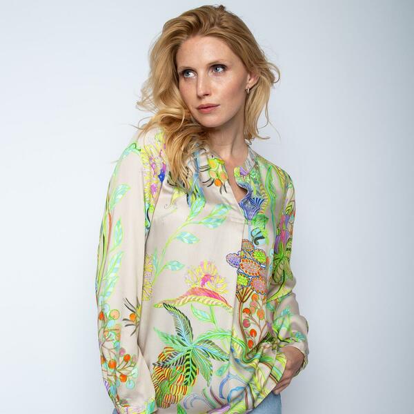 Emily van den Bergh gemusterte Bluse