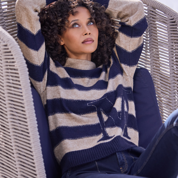 Monari F/W 2025 - beige/schwarz gestreiftes Oberteil mit schwarzer Hose