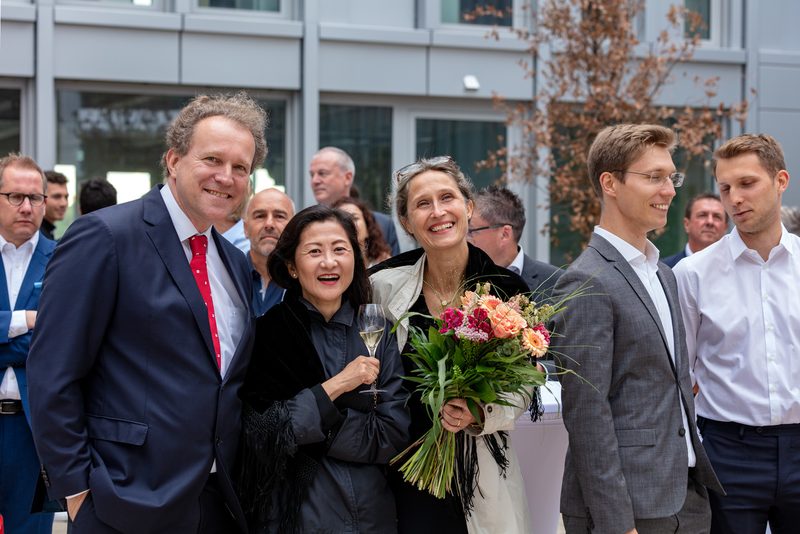 Herr und Frau Kauka und Gäste