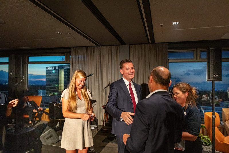 Tombola-Ziehung (Sandra Müller und Andreas Spitzner)