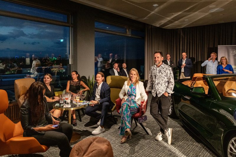 Jasmin Schülke (Journal Frankfurt) mit Gästen