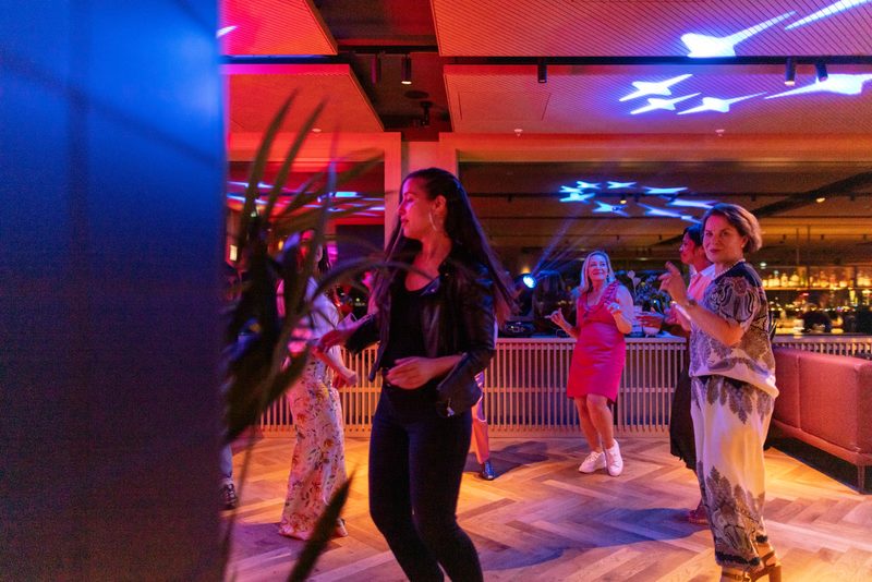 Tanzfläche im THE ROOF