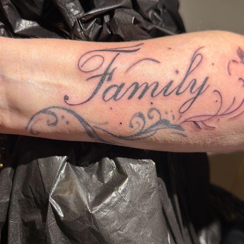 
Tattoo-fine-line-schriftzug