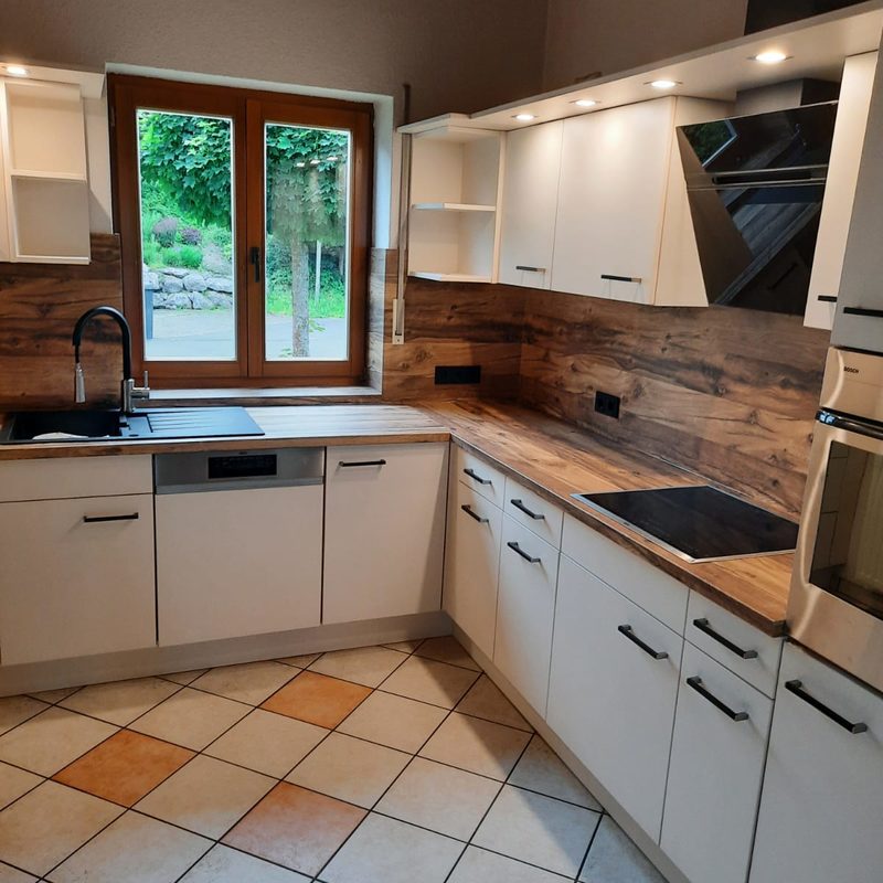 Einbauküche aus Holz nachher