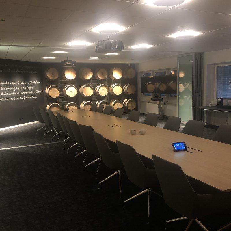 Lichtsteuerung Konferenzraum GetränkeHoffmann