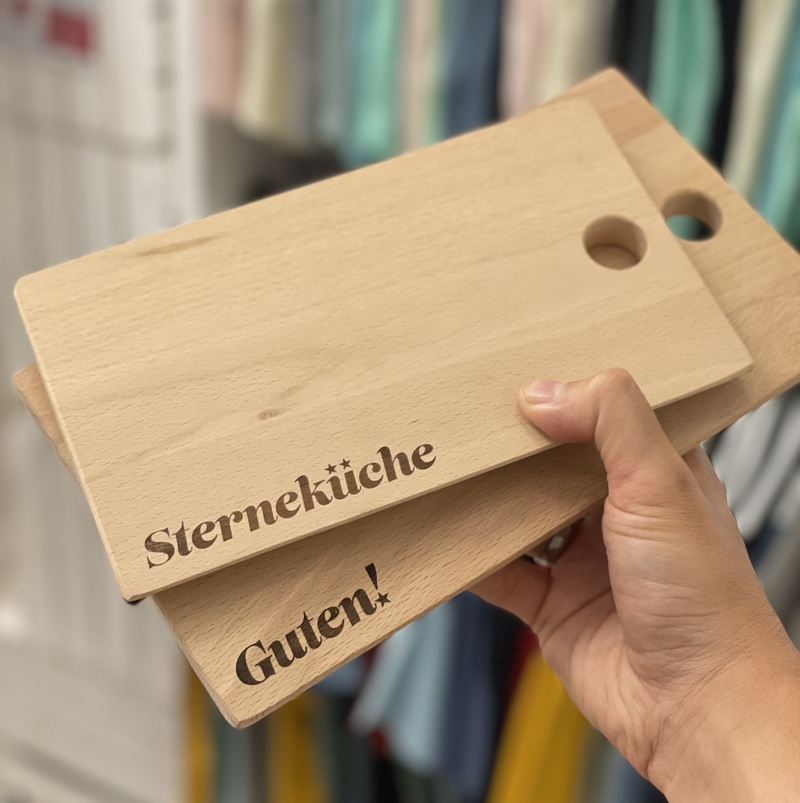 Schneide- & Servierbretter aus Holz mit Lasergravur
