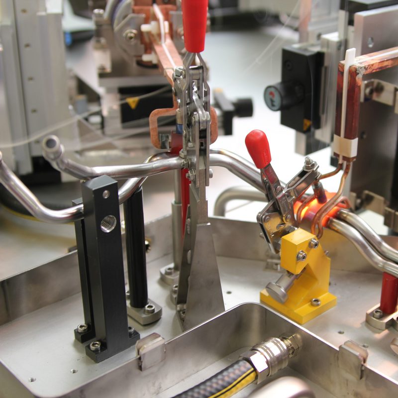 Inductive brazing of pipes