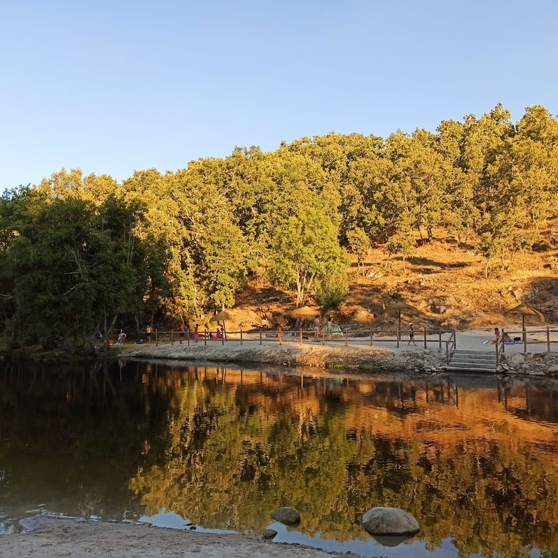 Praia Fluvial de Rapoula do Côa a 15minutos de carro da Villa Tauria
