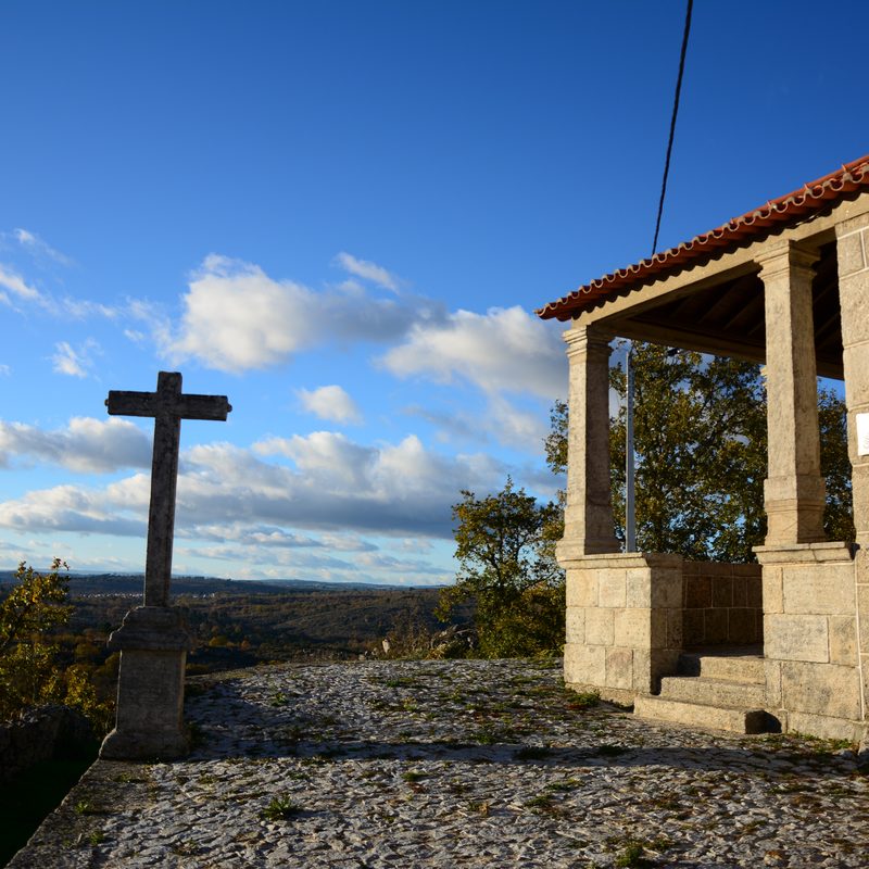 Uma das Capelas da aldeia - Nossa Senhora do Mercado