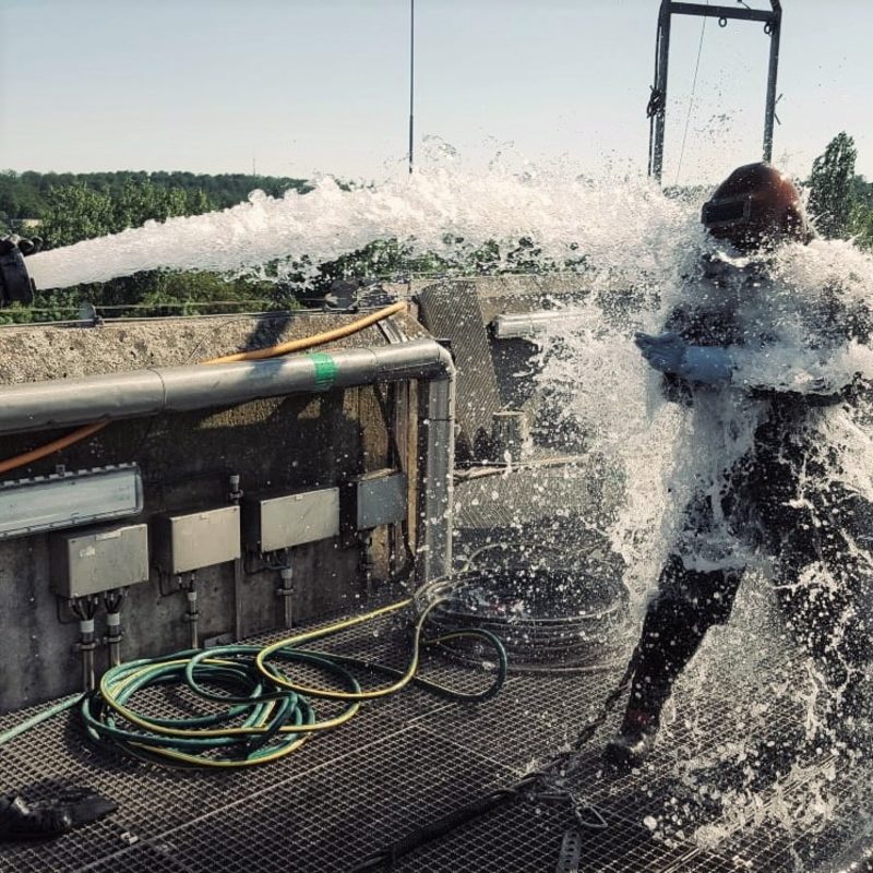 Reinigung der Tauchausrüstung