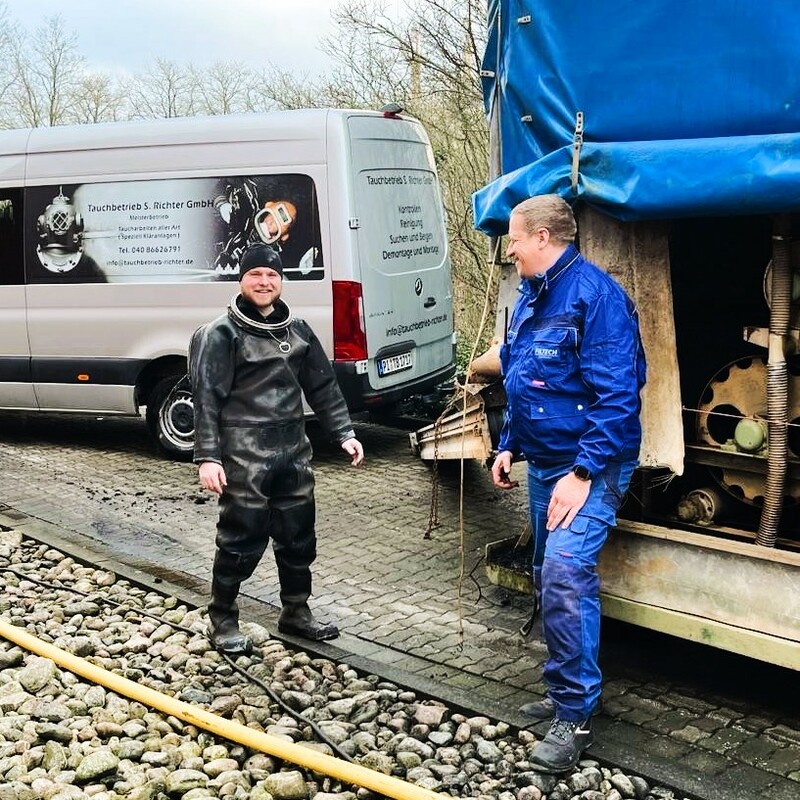 Filtech Veolia mit einem Taucher