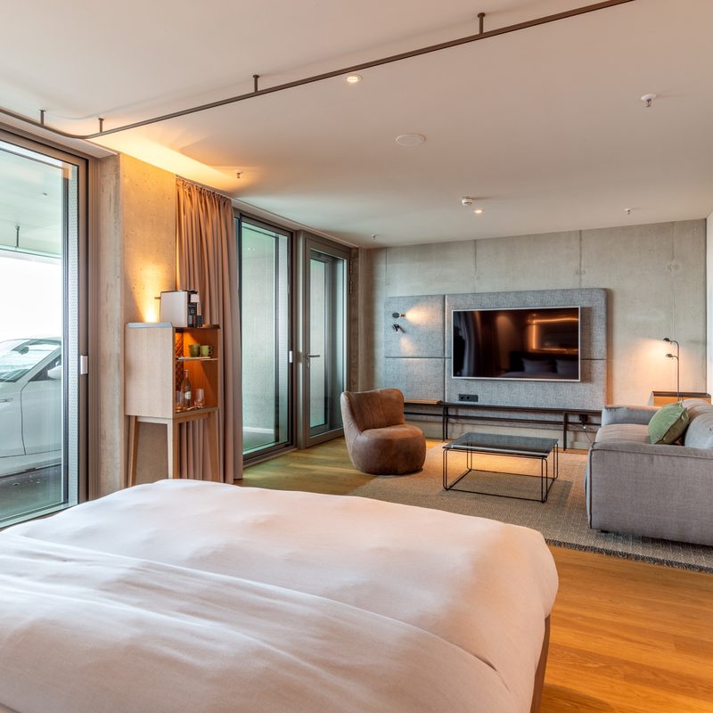 b'mine Frankfurt Airport - CarLoft