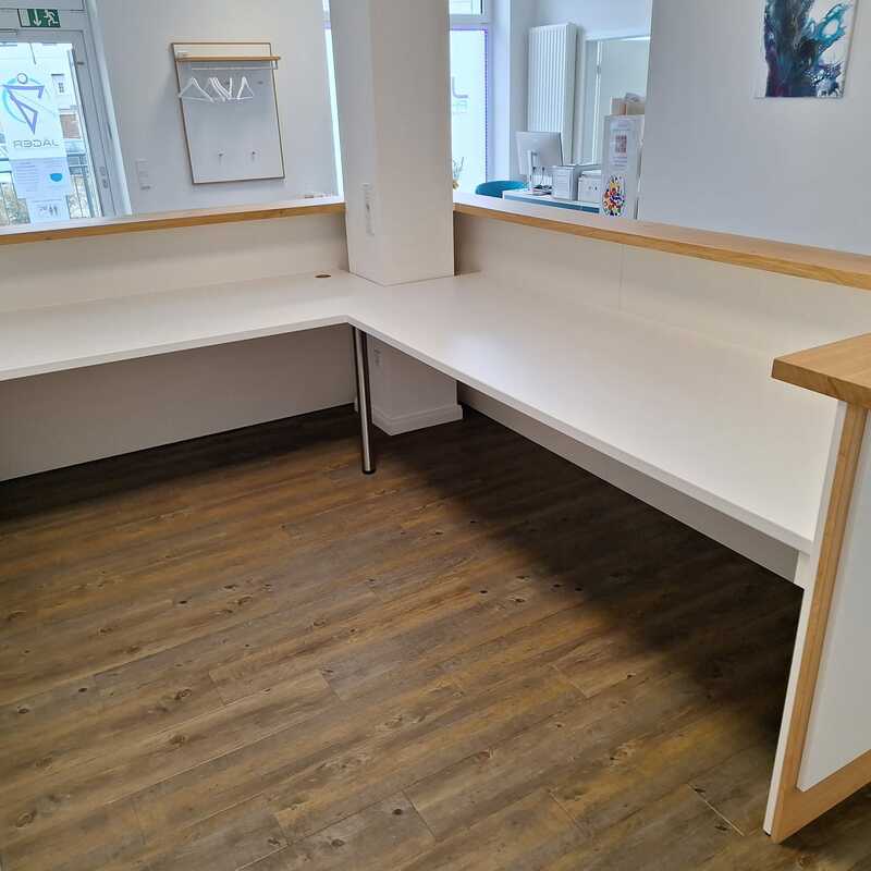 Theke Ladenbau von hinten